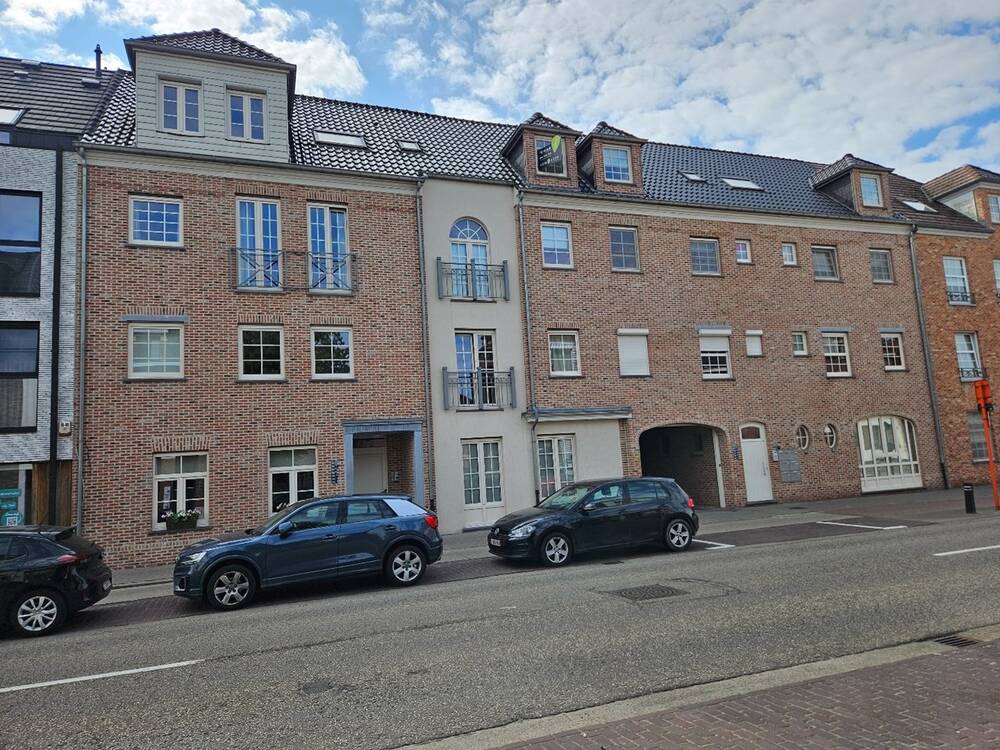 Appartement te huur in Mol 2400 750.00€ 1 slaapkamers m² - Zoekertje 496682