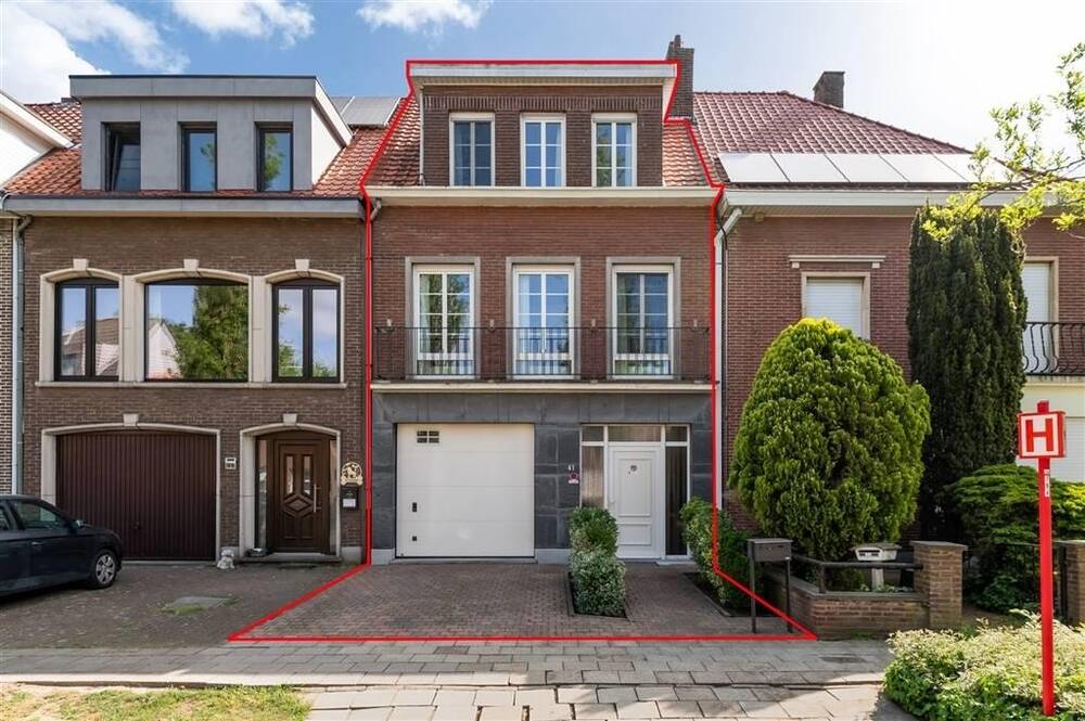 Huis te koop in Brasschaat 2930 369000.00€ 2 slaapkamers 190.00m² - Zoekertje 496294
