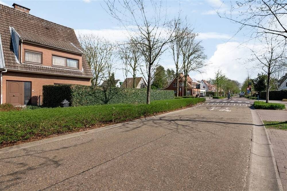 Huis te koop in Brasschaat 2930 529000.00€ 3 slaapkamers 219.00m² - Zoekertje 496295