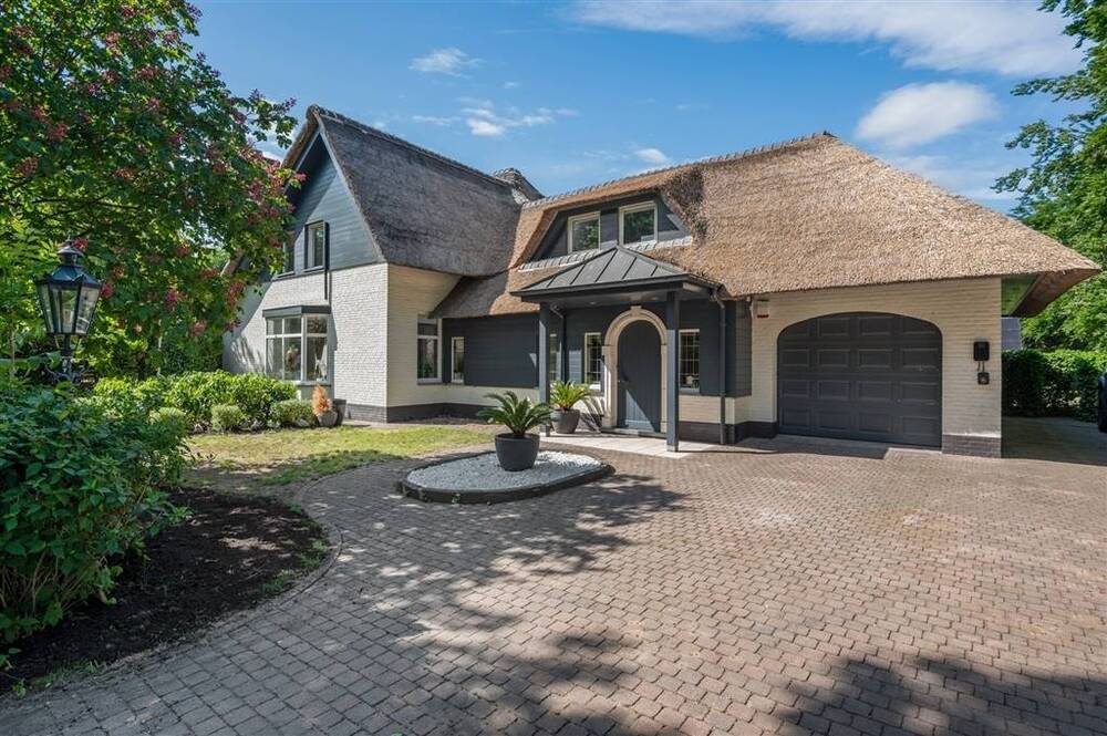 Huis te koop in Meerle 2328 995000.00€ 4 slaapkamers 467.00m² - Zoekertje 496826