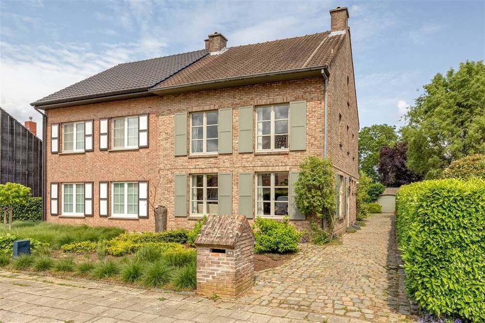 Huis te koop in Wijnegem 2110 550000.00€ 4 slaapkamers 186.00m² - Zoekertje 497032