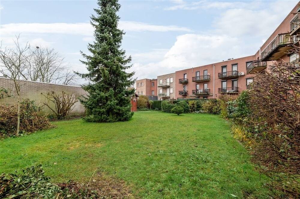 Appartement te koop in Brasschaat 2930 224000.00€ 2 slaapkamers 64.00m² - Zoekertje 496302
