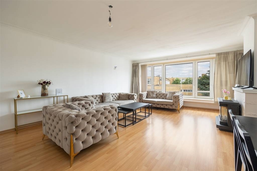 Appartement te koop in Deurne 2100 190000.00€ 1 slaapkamers 82.00m² - Zoekertje 495931