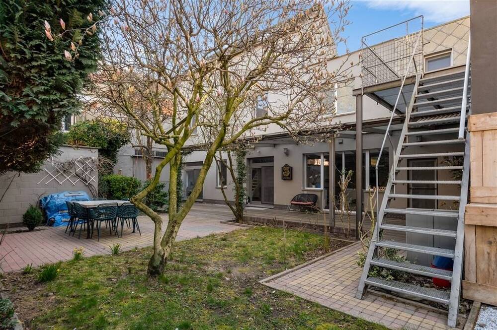 Huis te koop in Merksem 2170 550000.00€ 6 slaapkamers 172.00m² - Zoekertje 495822