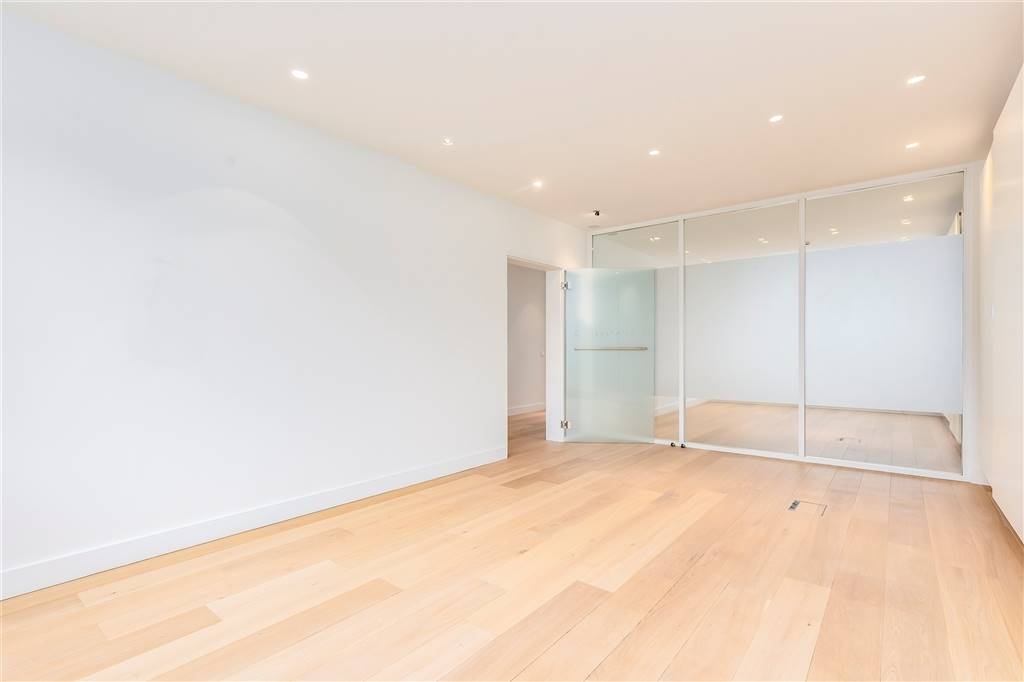 Handelszaak te koop in Antwerpen 2050 275000.00€ slaapkamers 74.00m² - Zoekertje 495523