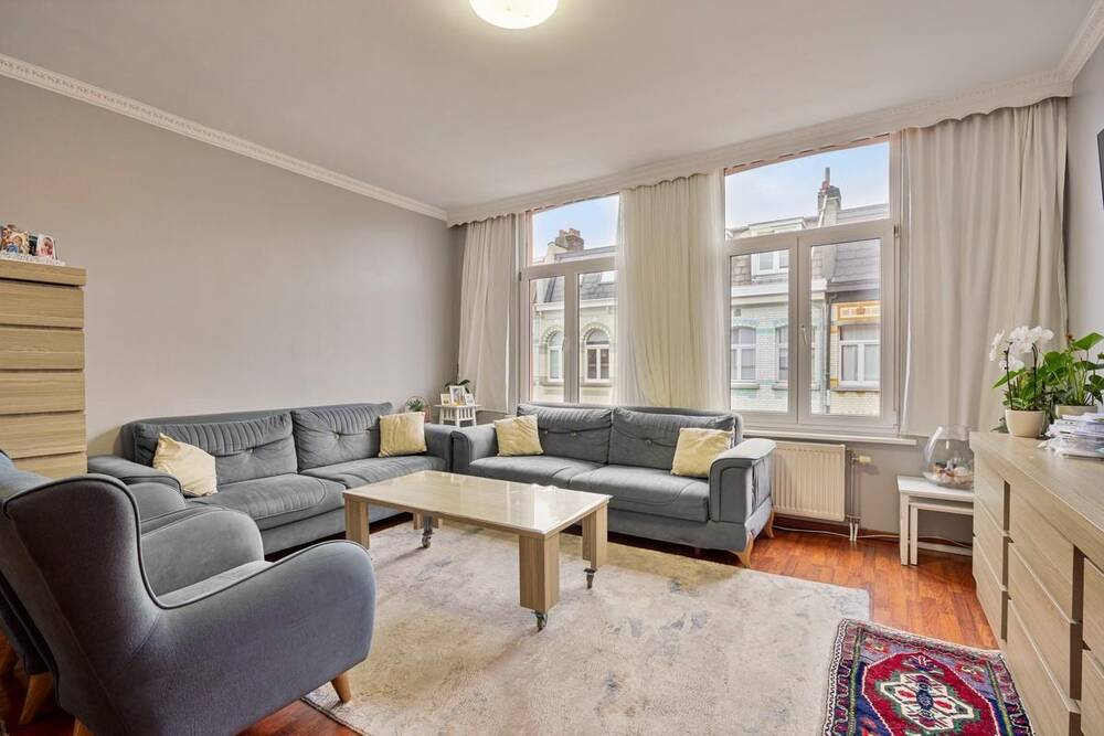 Huis te in Antwerpen 2060 420000.00€ 9 slaapkamers 323.00m² - Zoekertje 493909