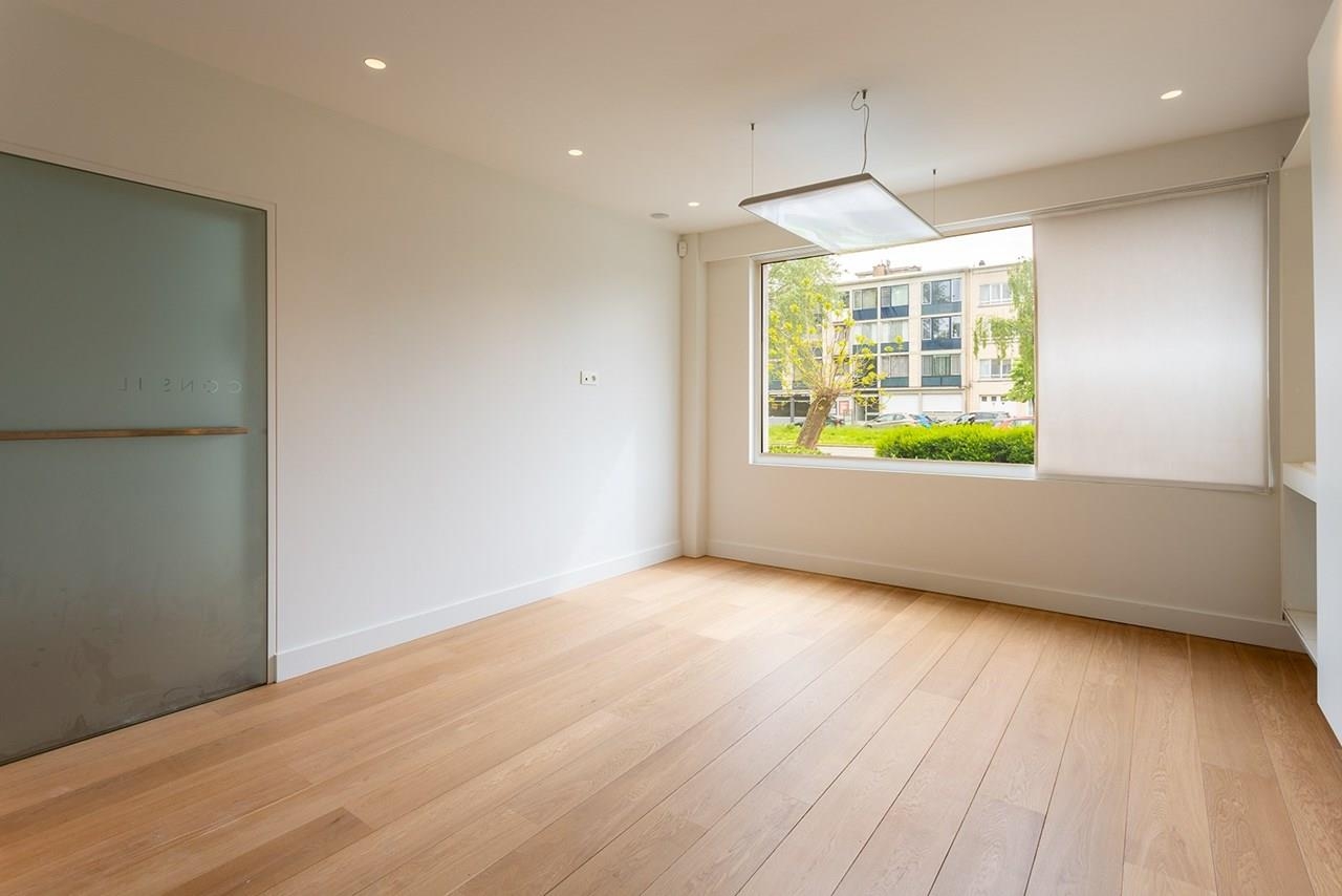 Handelszaak te koop in Antwerpen 2050 275000.00€ slaapkamers 70.00m² - Zoekertje 494139