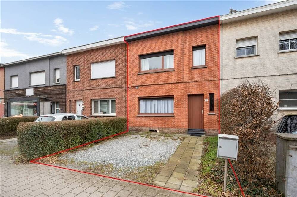 Huis te koop in Hemiksem 2620 289000.00€ 3 slaapkamers 145.00m² - Zoekertje 494559