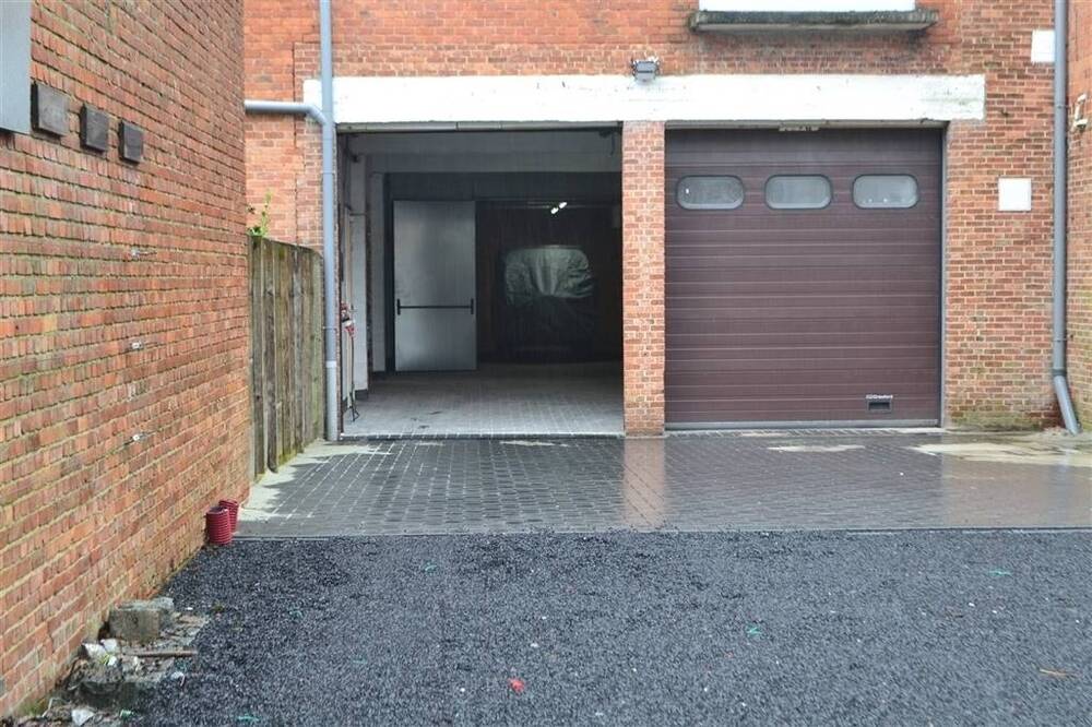 Handelszaak te huur in Sint-Katelijne-Waver 2860 385.00€ slaapkamers m² - Zoekertje 494613