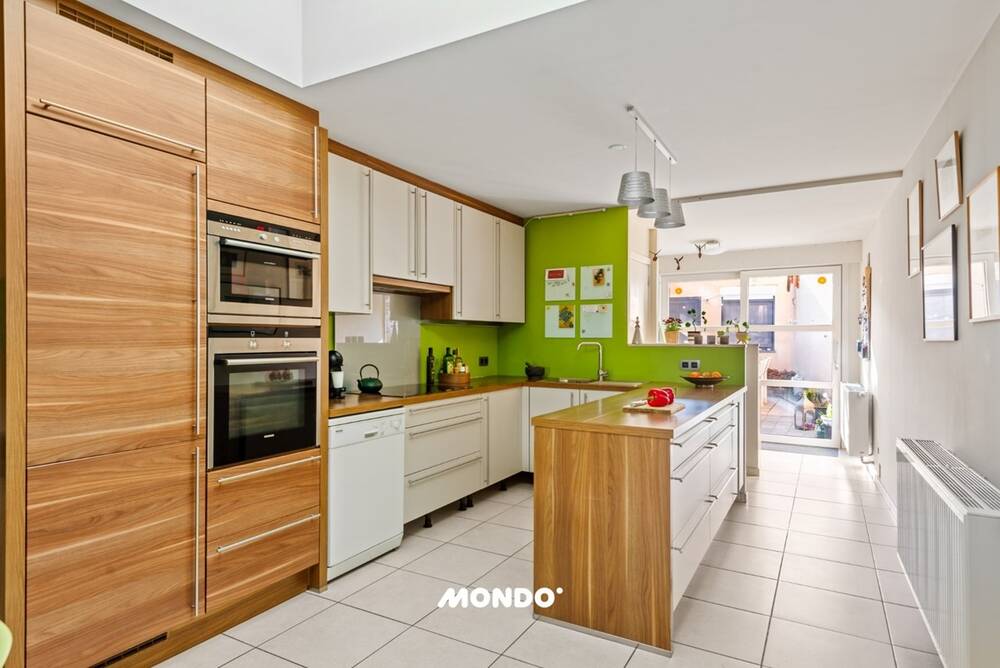 Huis te koop in Hemiksem 2620 379000.00€ 3 slaapkamers 167.00m² - Zoekertje 494250