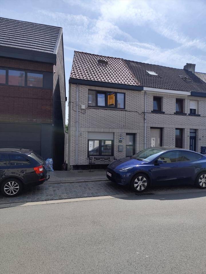 Huis te koop in Boom 2850 340000.00€ 3 slaapkamers 130.00m² - Zoekertje 493843