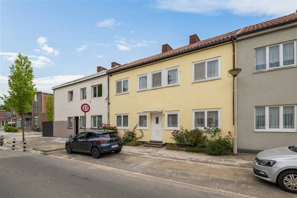 Huis te koop in Wilrijk 2610 339000.00€ 5 slaapkamers 190.00m² - Zoekertje 494018