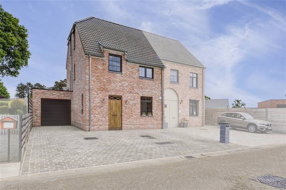 Huis te koop in Grobbendonk 2280 569000.00€ 4 slaapkamers 239.00m² - Zoekertje 507226