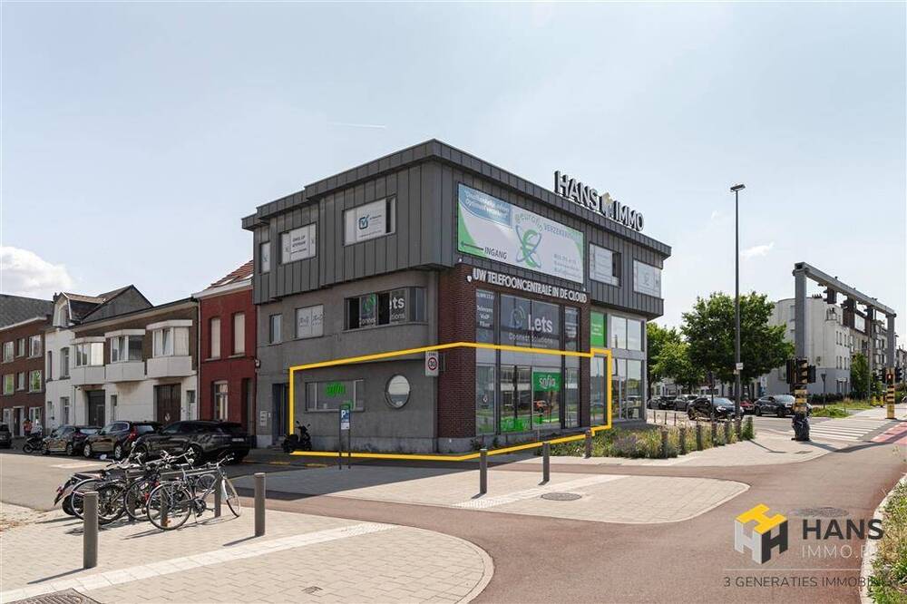 Handelszaak te  huur in Deurne 2100 2100.00€  slaapkamers 150.00m² - Zoekertje 506667