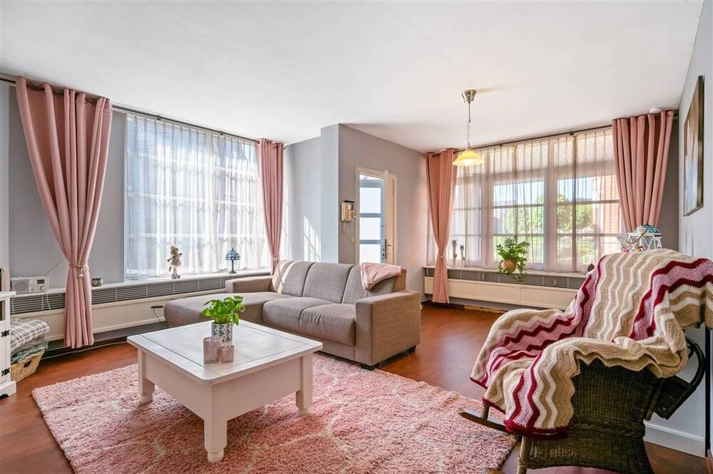 Appartement te  koop in Vorst 2430 237000.00€ 2 slaapkamers 108.16m² - Zoekertje 506341