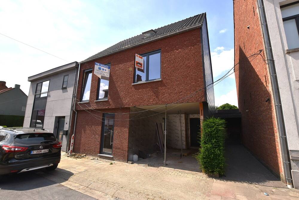 Huis te  koop in Berlaar 2590 395000.00€ 4 slaapkamers m² - Zoekertje 507836