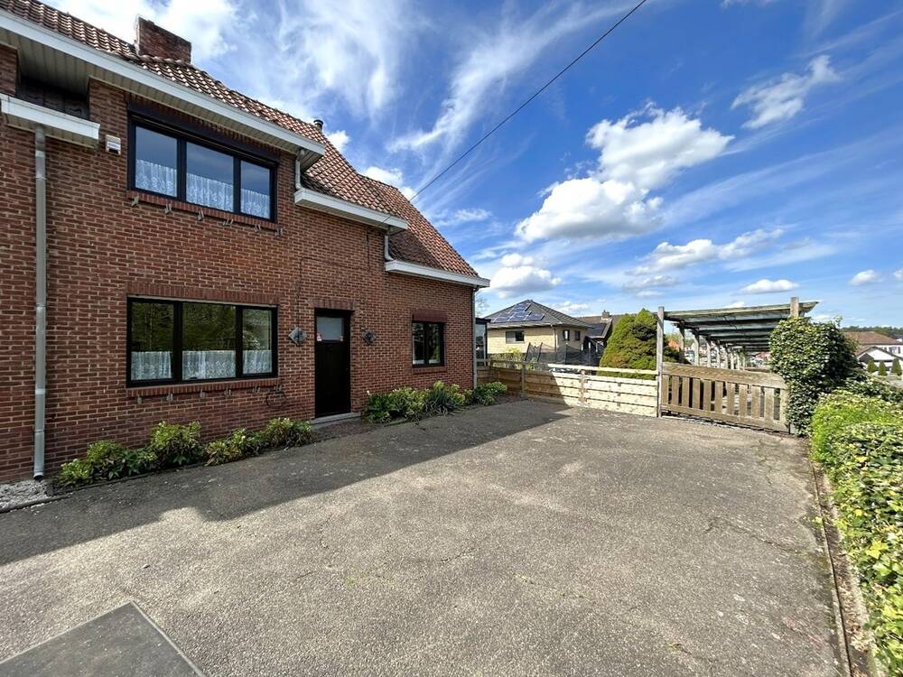 Huis te koop in Meerhout 2450 279000.00€ 3 slaapkamers 211.00m² - Zoekertje 509376