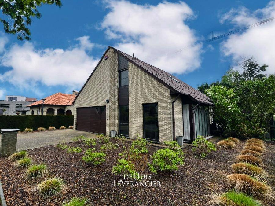 Huis te huur in Kontich 2550 2150.00€ 3 slaapkamers 170.00m² - Zoekertje 510067