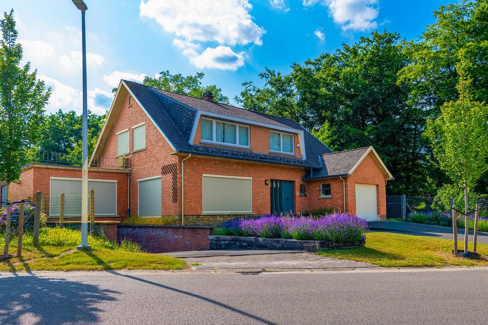 Villa te in Hofstade 1981 649000.00€ 4 slaapkamers 268.00m² - Zoekertje 510206
