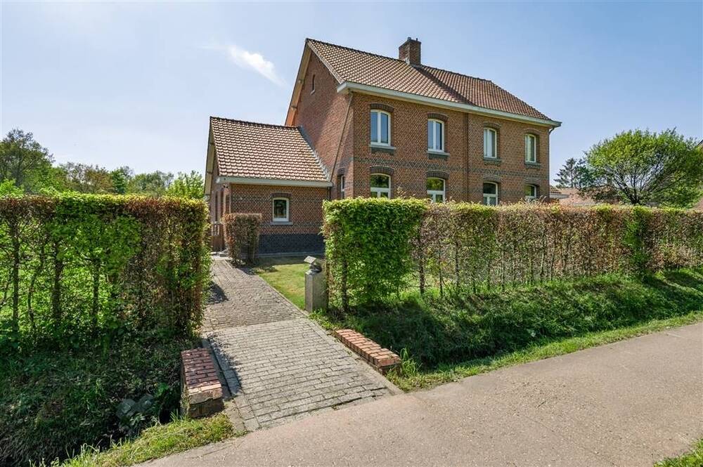 Huis te koop in Merksplas 2330 429000.00€ 4 slaapkamers 162.00m² - Zoekertje 511141