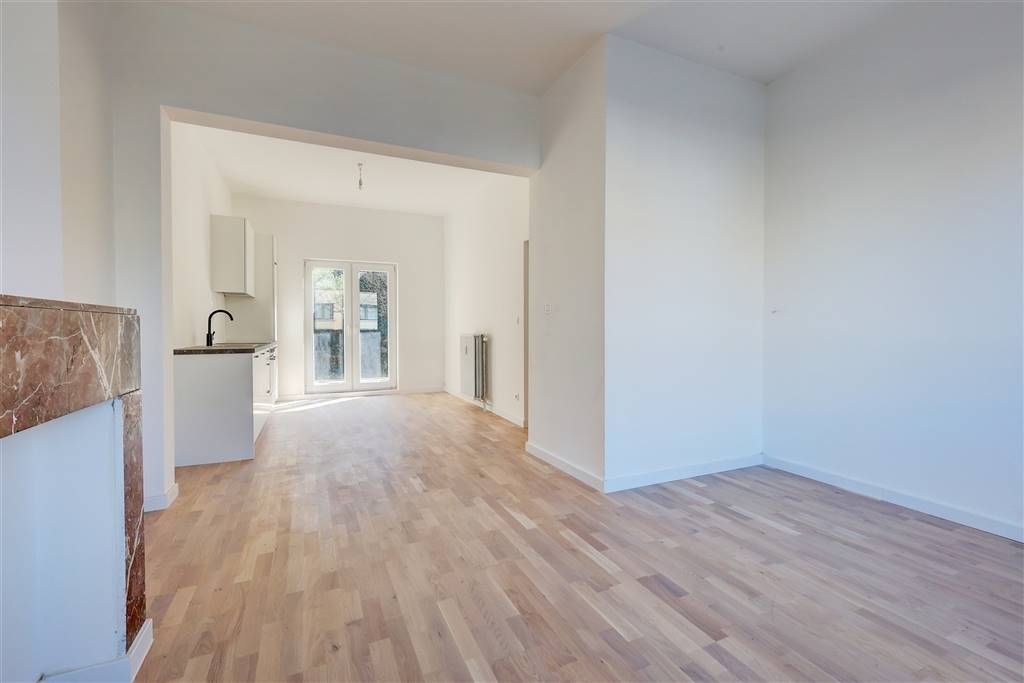 Appartement te  koop in Wilrijk 2610 275000.00€ 1 slaapkamers 60.00m² - Zoekertje 511173