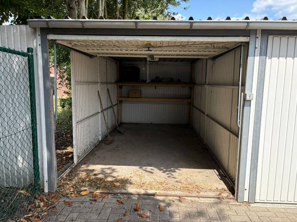 Parking & garage te koop in Geel 2440 25000.00€ slaapkamers m² - Zoekertje 511107