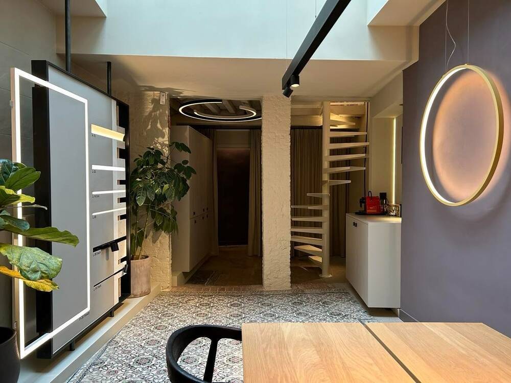 Handelszaak te huur in Antwerpen 2000 2400.00€ slaapkamers 80.00m² - Zoekertje 511557