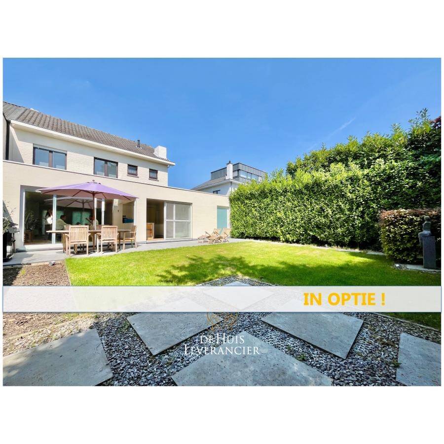 Huis te in Kontich 2550 1925.00€ 3 slaapkamers 203.00m² - Zoekertje 512494