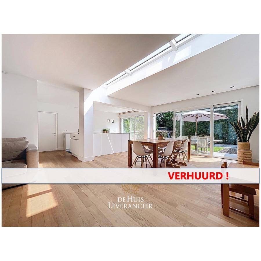 Huis te huur in Kontich 2550 1925.00€ 3 slaapkamers 203.00m² - Zoekertje 512494