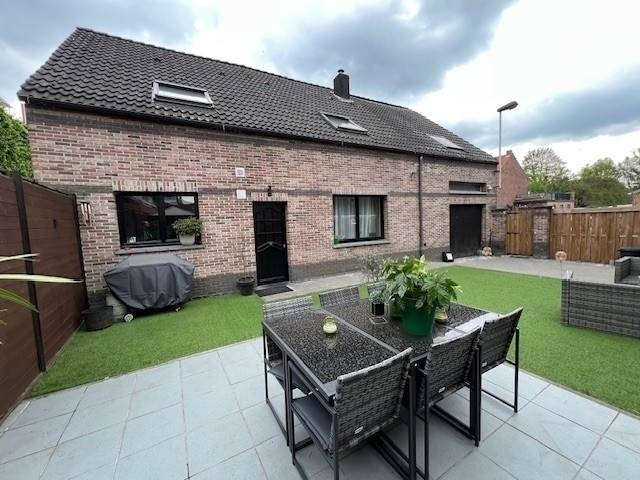 Huis te  koop in Boom 2850 369000.00€ 4 slaapkamers 157.00m² - Zoekertje 512937