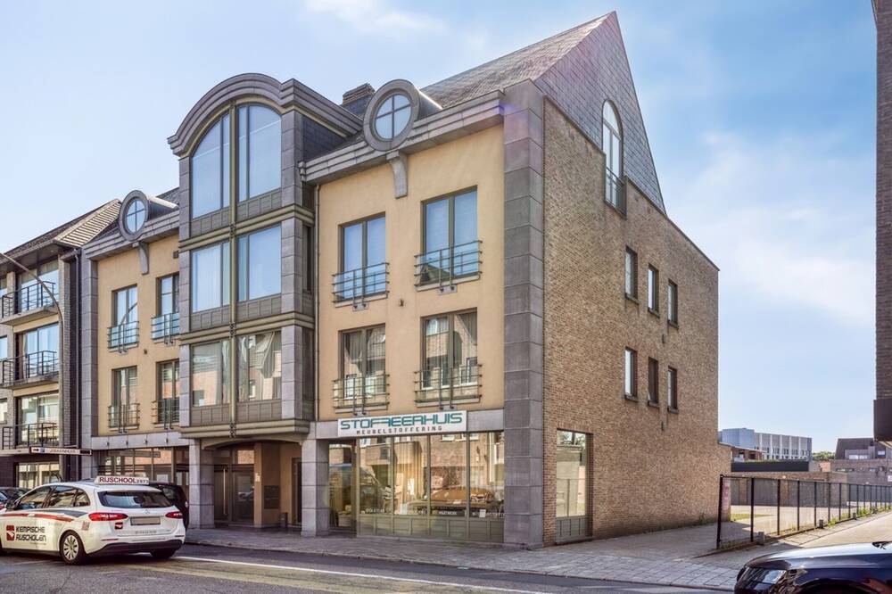 Handelszaak te  koop in Geel 2440 265000.00€  slaapkamers m² - Zoekertje 514603
