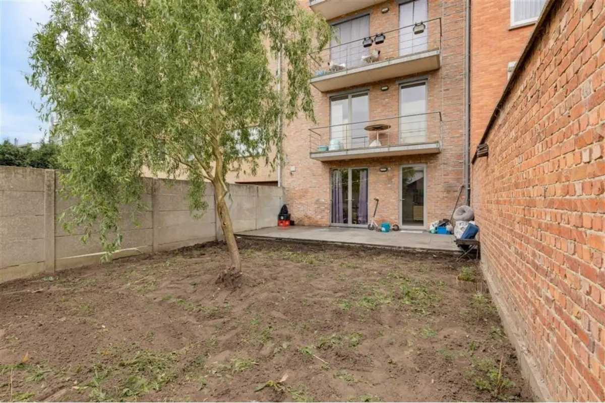 Benedenverdieping te  koop in Merksem 2170 285000.00€ 1 slaapkamers 48.00m² - Zoekertje 514224