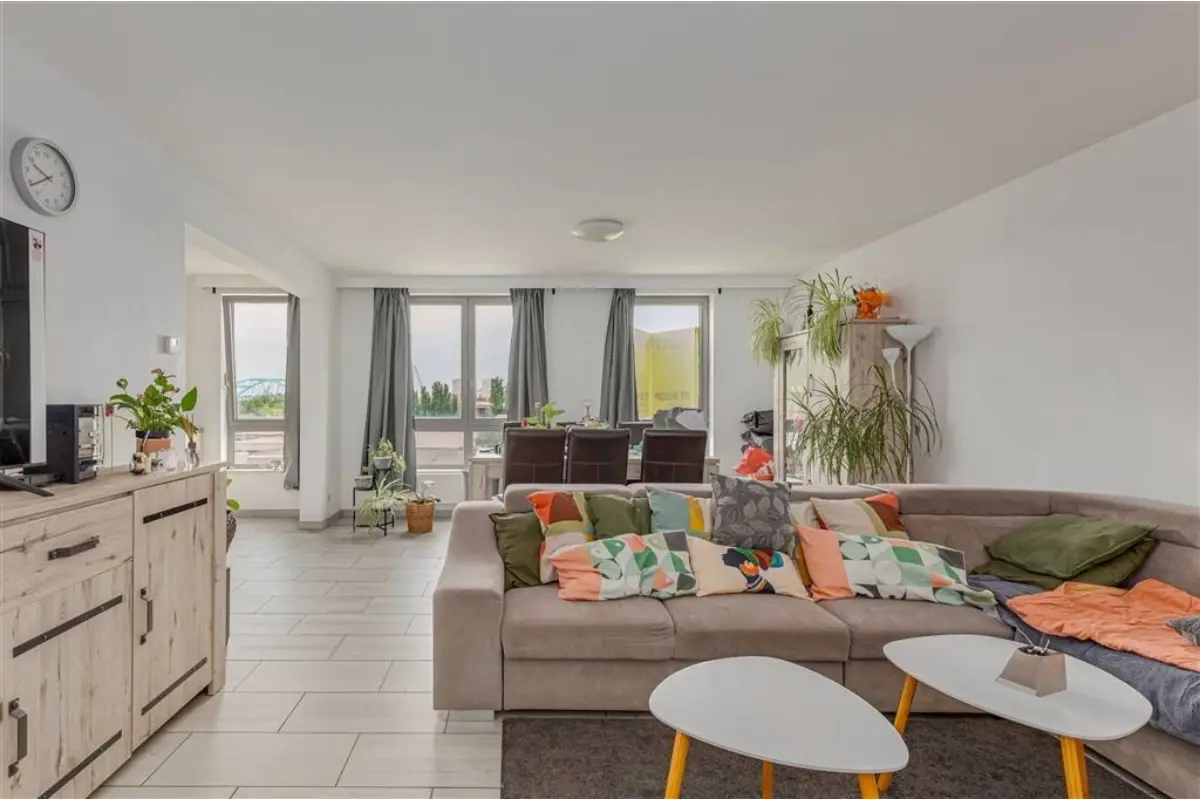 Appartement te  koop in Merksem 2170 285000.00€ 2 slaapkamers 85.00m² - Zoekertje 514223