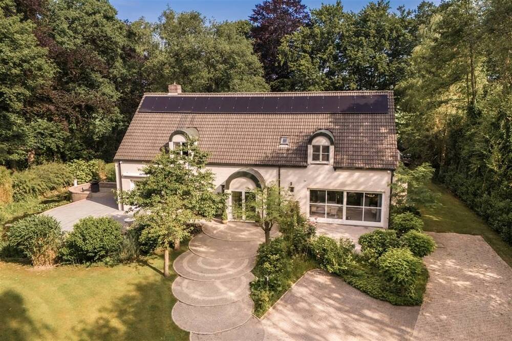 Huis te  koop in Kalmthout 2920 1165000.00€ 6 slaapkamers 392.00m² - Zoekertje 517992