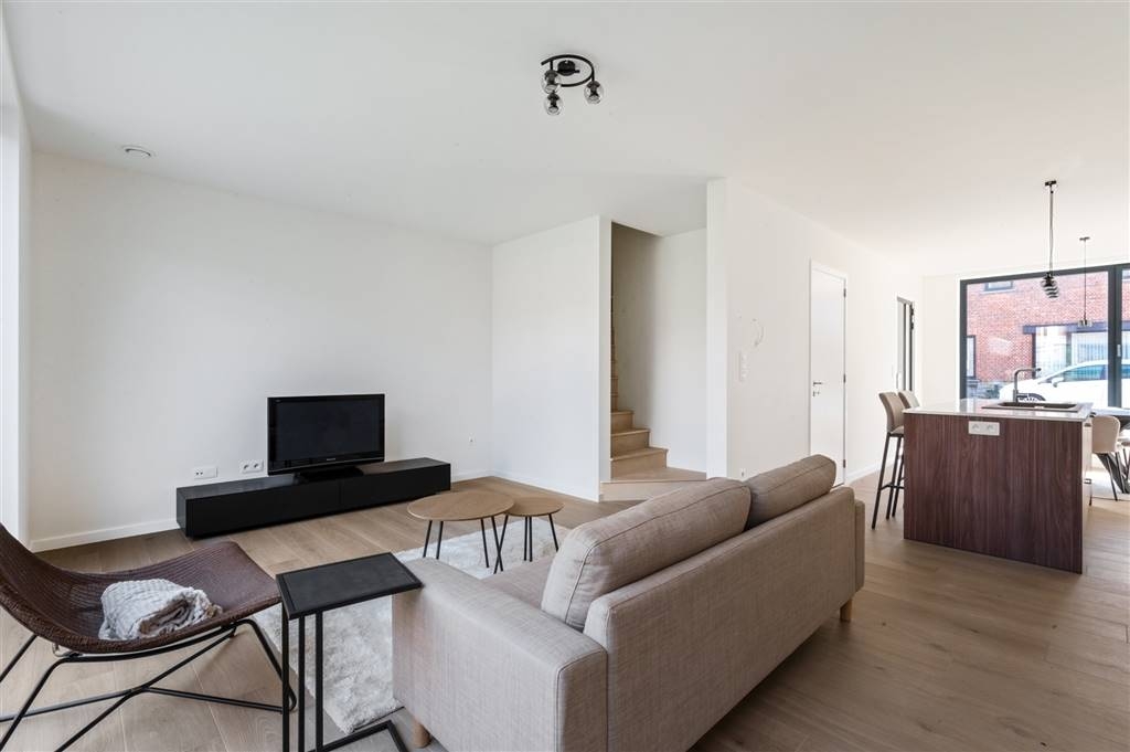 Huis te  koop in Houtvenne 2235 407450.00€ 3 slaapkamers 143.00m² - Zoekertje 514724