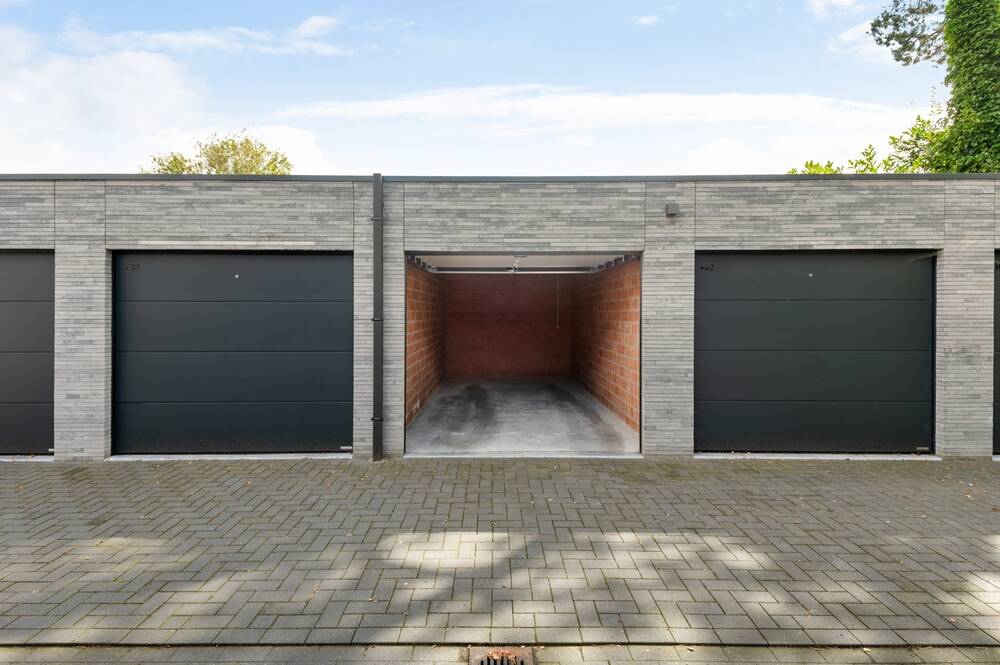 Parking & garage te  huur in Brasschaat 2930 130.00€  slaapkamers m² - Zoekertje 514241