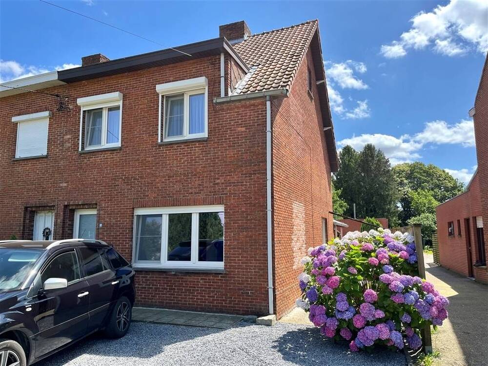Huis te  huur in Meerhout 2450 900.00€ 3 slaapkamers 158.00m² - Zoekertje 516277