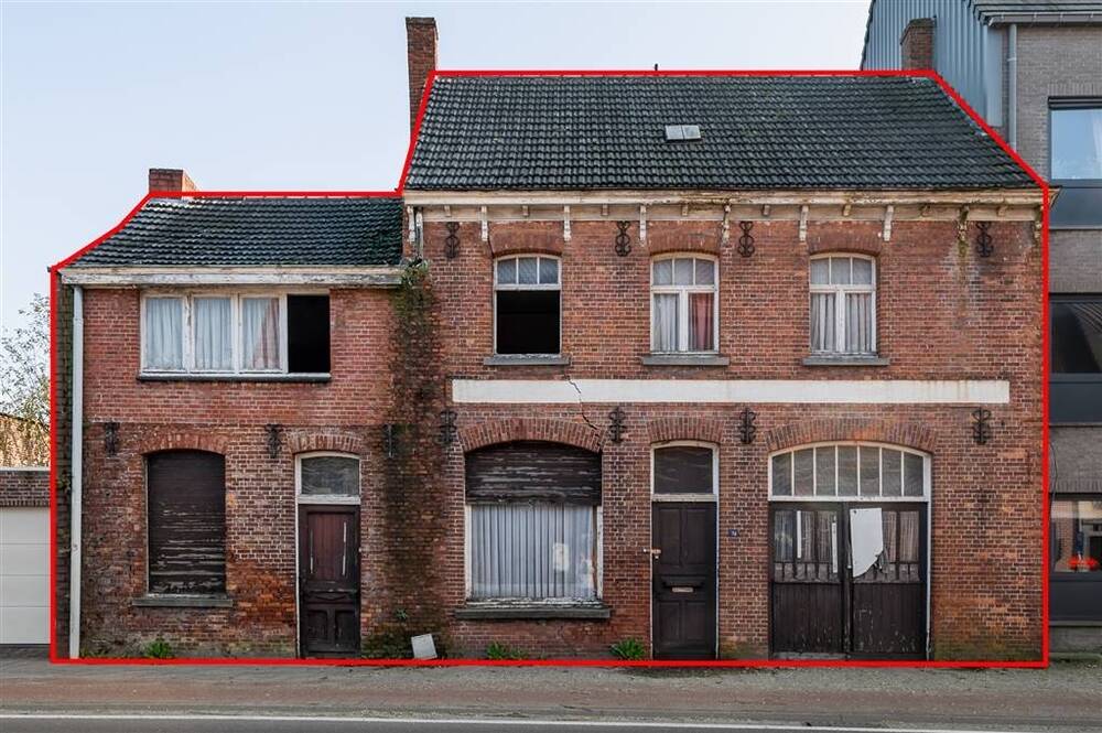 Huis te koop in Poppel 2382 249000.00€ 5 slaapkamers 228.00m² - Zoekertje 516705