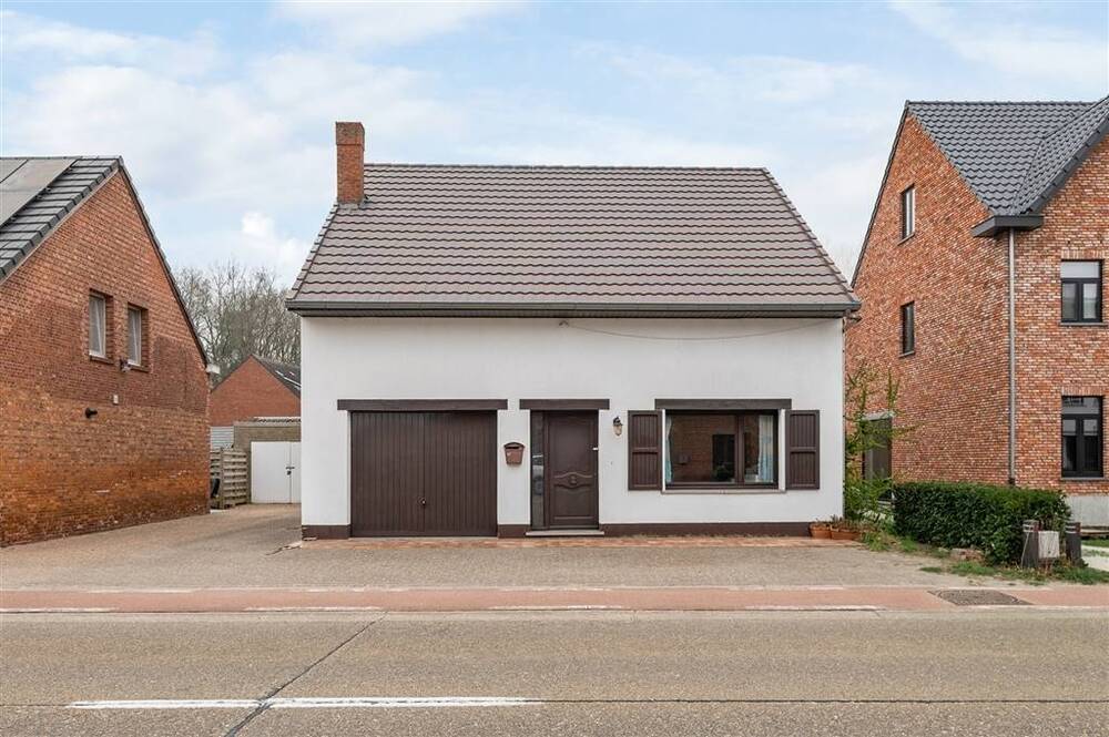 Huis te koop in Dessel 2480 299000.00€ 4 slaapkamers 222.00m² - Zoekertje 516693