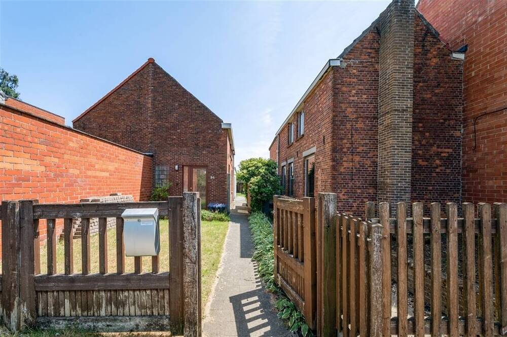 Huis te koop in Turnhout 2300 325000.00€ 2 slaapkamers 85.00m² - Zoekertje 516665