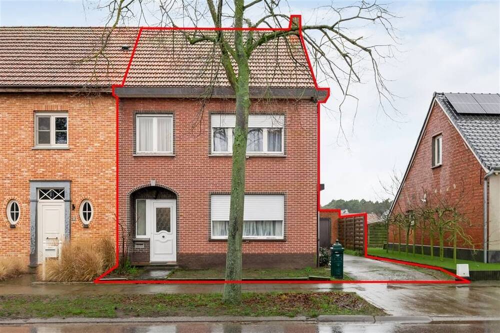 Huis te koop in Dessel 2480 249000.00€ 3 slaapkamers 144.00m² - Zoekertje 516701