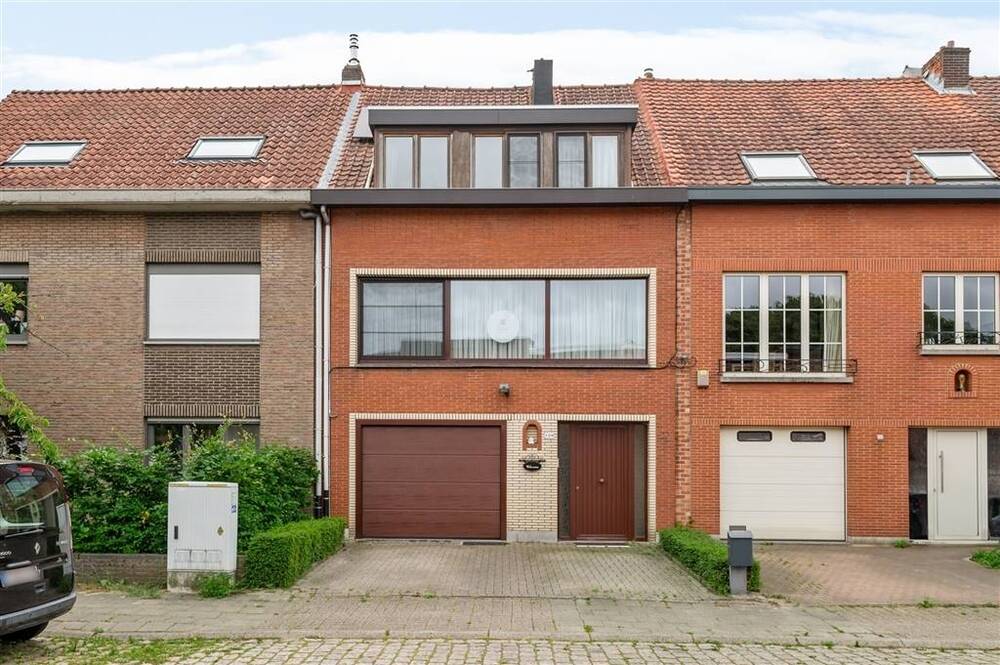 Huis te koop in Mortsel 2640 425000.00€ 4 slaapkamers 173.00m² - Zoekertje 517417