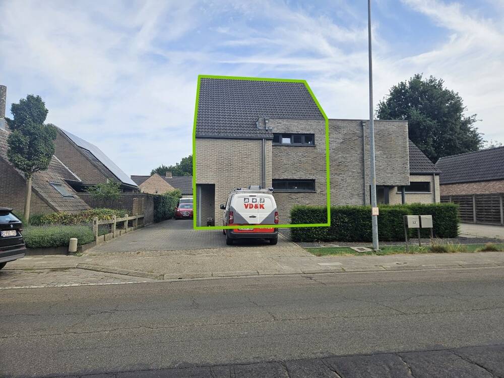 Huis te huur in Mol 2400 1300.00€ 5 slaapkamers m² - Zoekertje 515780