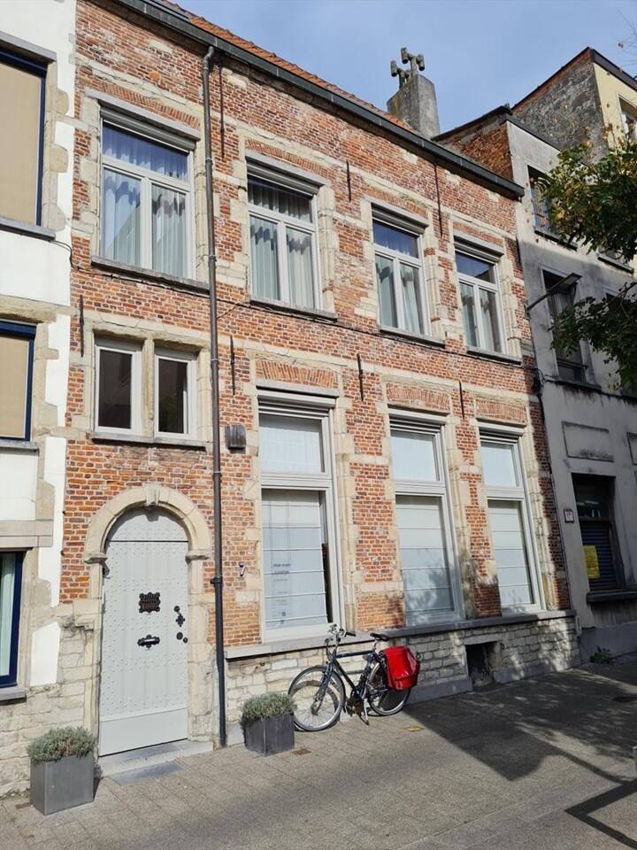 Handelszaak te huur in Antwerpen 2000 700.00€ slaapkamers 150.00m² - Zoekertje 515207