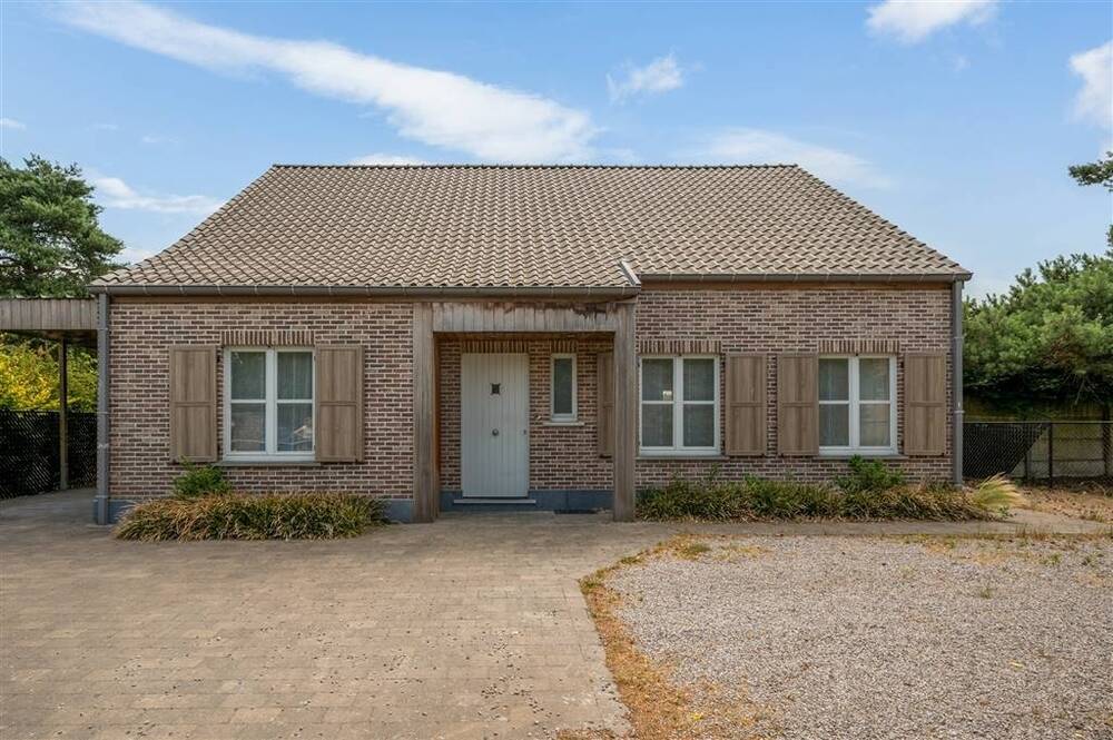 Huis te  koop in Noorderwijk 2200 450000.00€ 3 slaapkamers 241.00m² - Zoekertje 518420