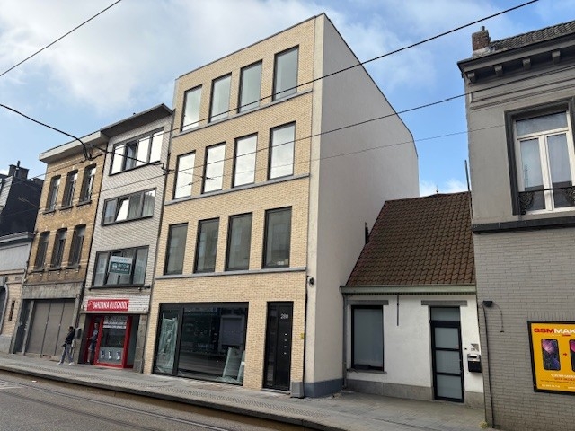 Handelszaak te  in Deurne 2100 1000.00€  slaapkamers 80.00m² - Zoekertje 518175