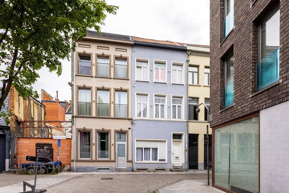 Huis te koop in Antwerpen 2060 660000.00€ 4 slaapkamers 196.00m² - Zoekertje 518074