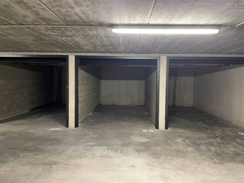 Parking & garage te huur in Bornem 2880 130.00€ slaapkamers m² - Zoekertje 520458