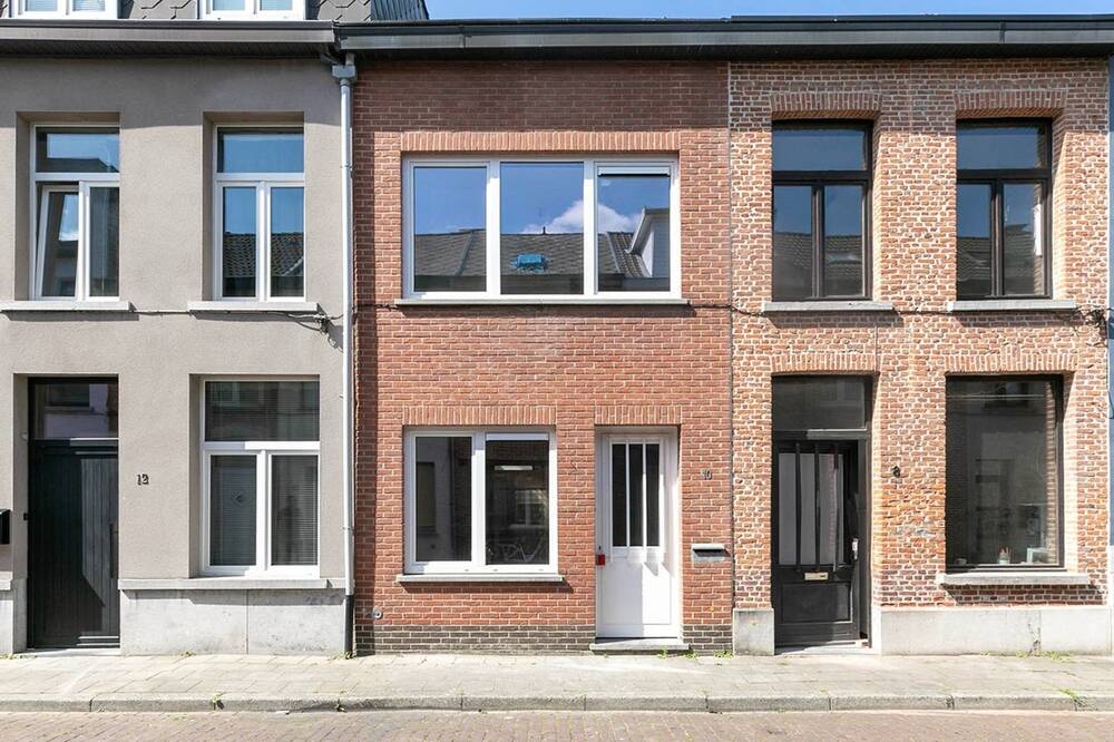 Huis te  koop in Lier 2500 205000.00€ 2 slaapkamers 96.00m² - Zoekertje 521250