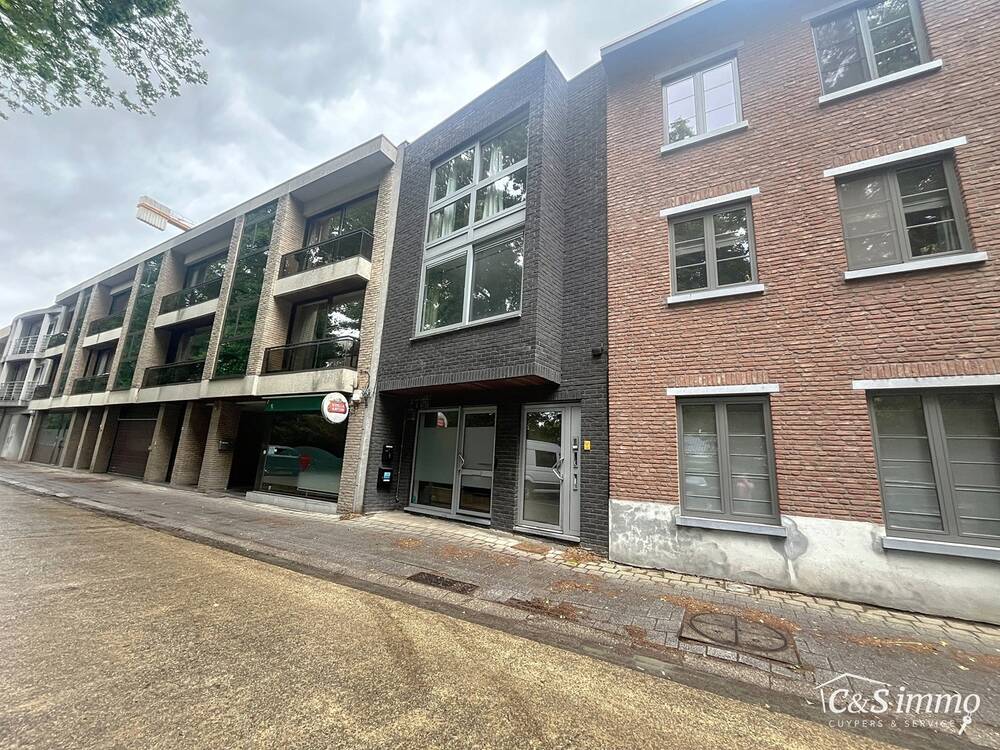 Appartement te huur in Brasschaat 2930 875.00€ 2 slaapkamers 78.00m² - Zoekertje 523595
